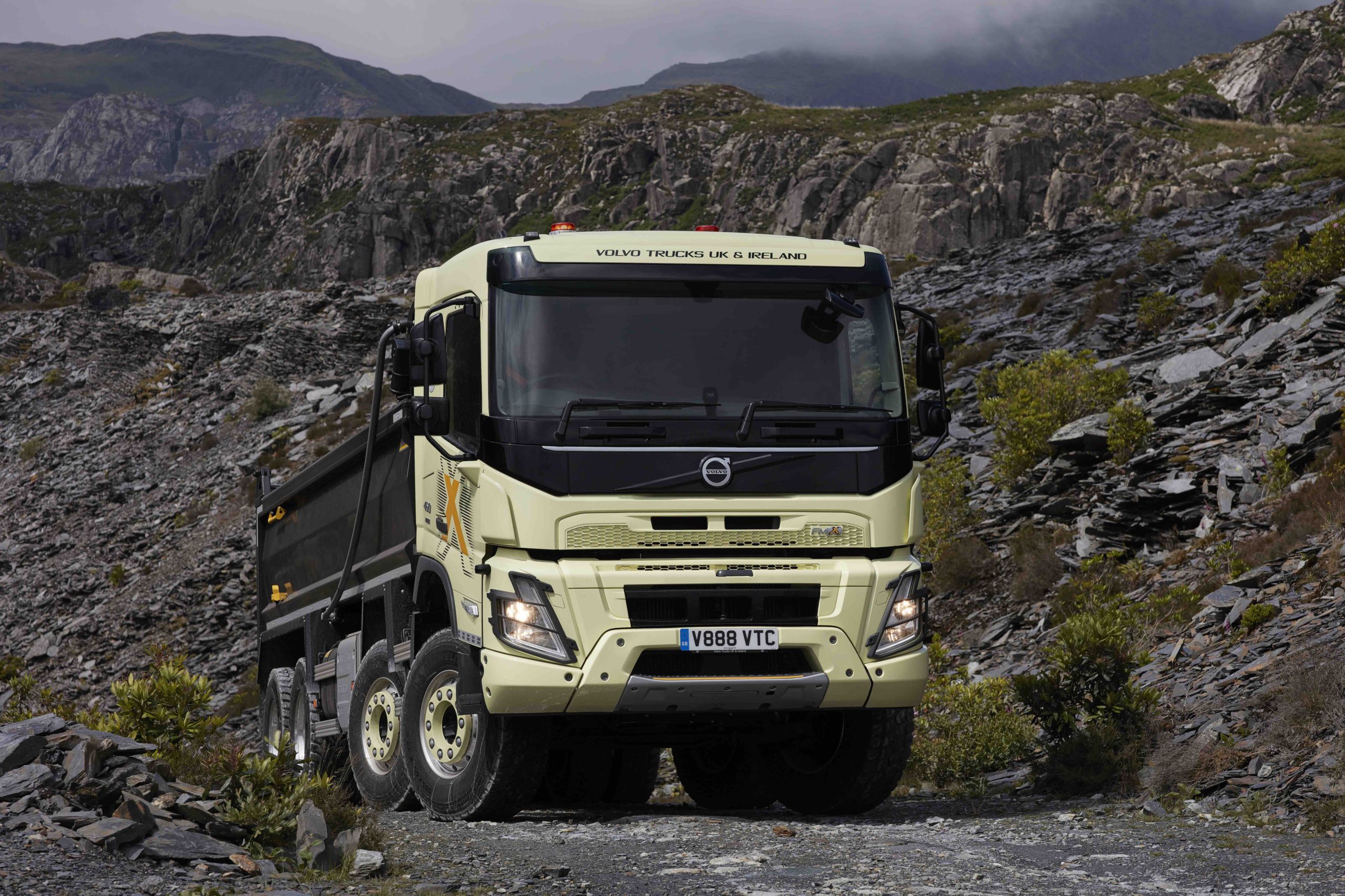 The interior of the new Volvo FMX - Volvo Trucks