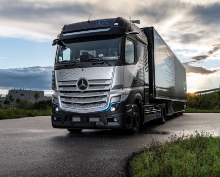 Daimler’s fuel-cell truck