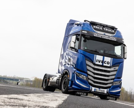 truck racing