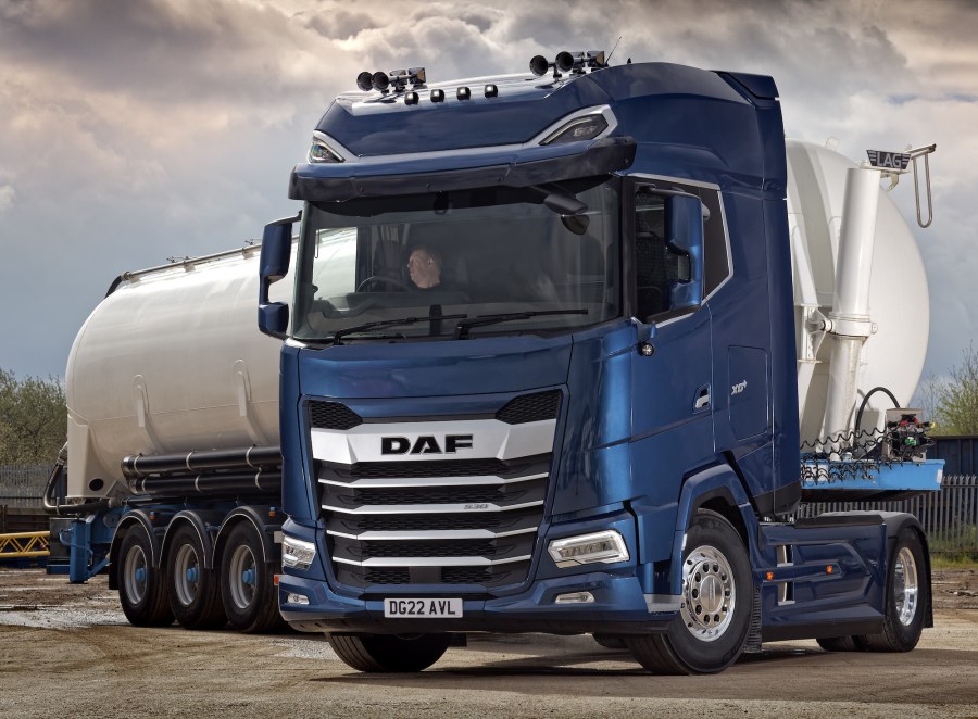 Big DAF tractor unit heads to McGuire Transport - Trucking