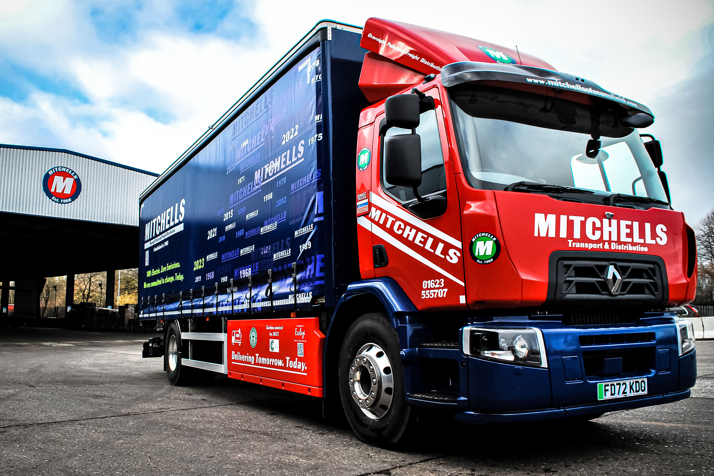 Mitchells Of Mansfield Gets 18 Tonne E Tech Electric Renault Trucking