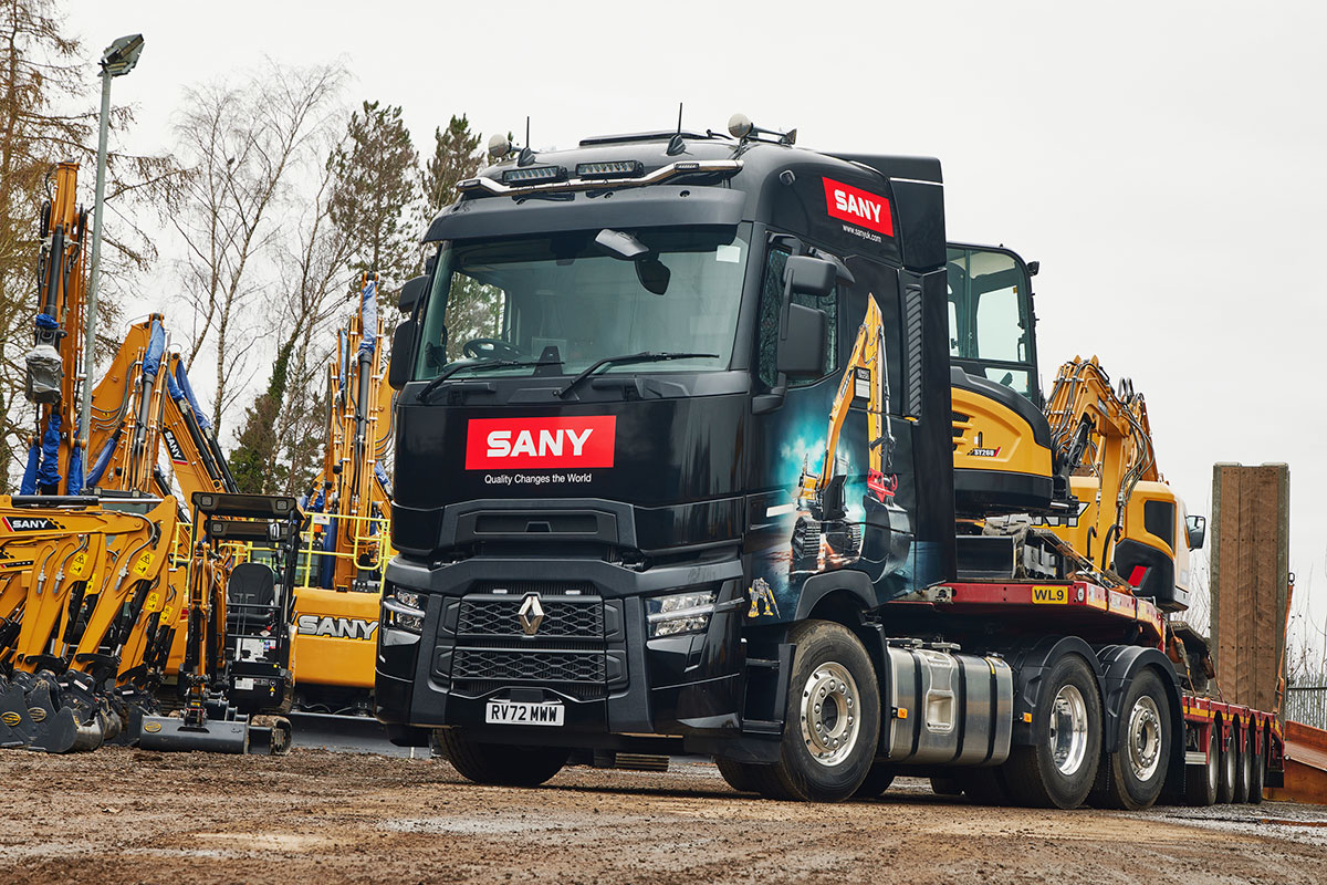 Westbrook adds 65tonne Renault T520 High to fleet Trucking