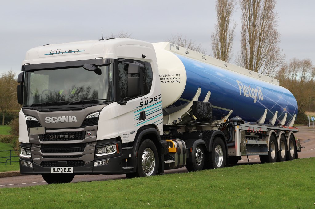 Road Test: Scania 460P A 6x2/2