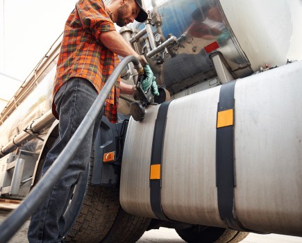 Can HGV diesel be cleaner? Refuelling with clean diesel.