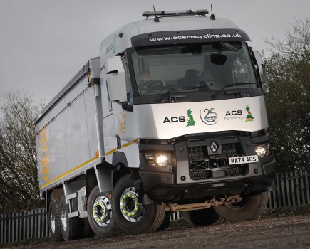 Austin Contract Services adds Renault Trucks C480 to celebrate 25th anniversary