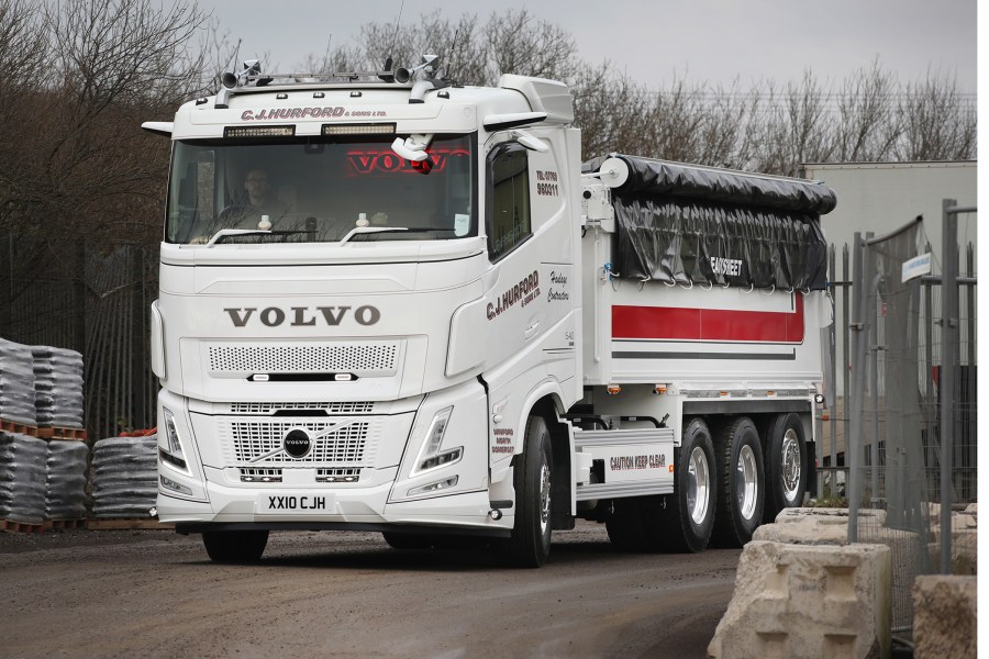 C J Hurford & Sons takes delivery of the UK’s first Volvo FH Aero 8x4 Tridem tipper