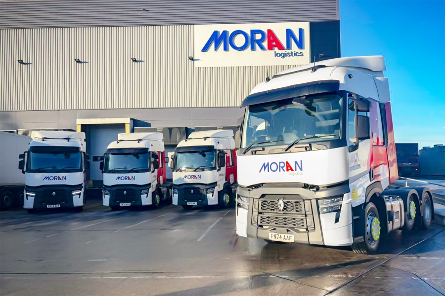 Moran Logistics expands its fleet with 20 Renault Trucks T 6x2s, supplied by RHCV