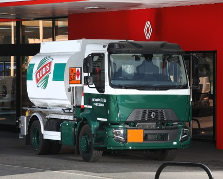 enault Trucks D14 fuel tanker operated by Rubis in the Channel Islands