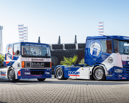 Van Der Mierden Transport’s DAF XD Electric tractor unit, wearing a livery inspired by DAF’s 1996 racing truck