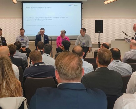 HGV finance summit examines residual value risks affecting investment in zero-emission trucks
